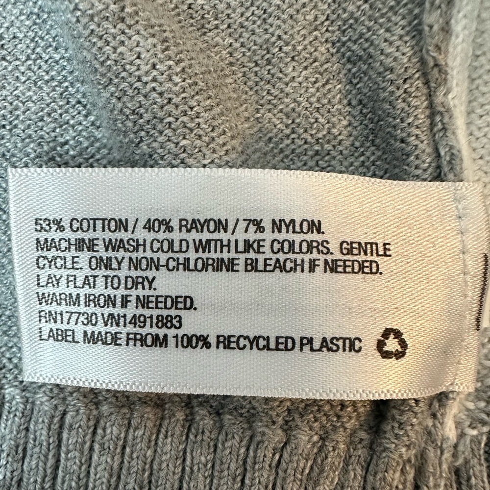 NWT Merona Women’s Gray Argyle Long Sleeve Sweater - Size S - Picture 8 of 10